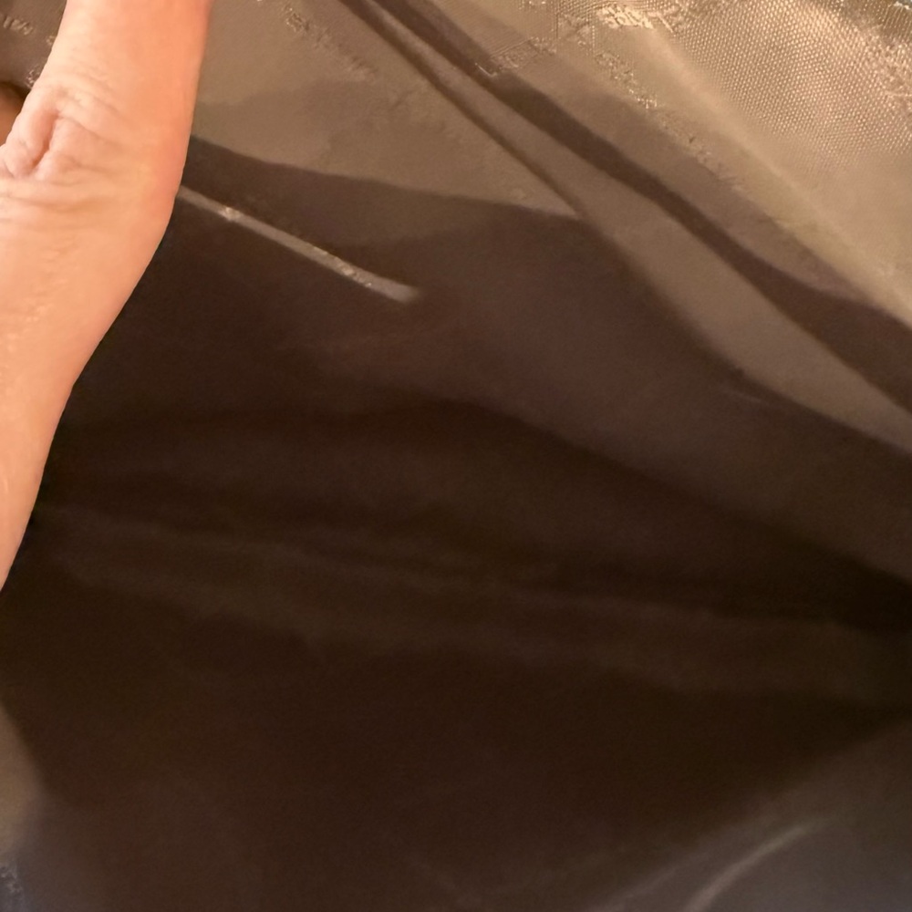 Michael Kors Sky Blue Sheila Signature Tote NWT - Picture 8 of 10